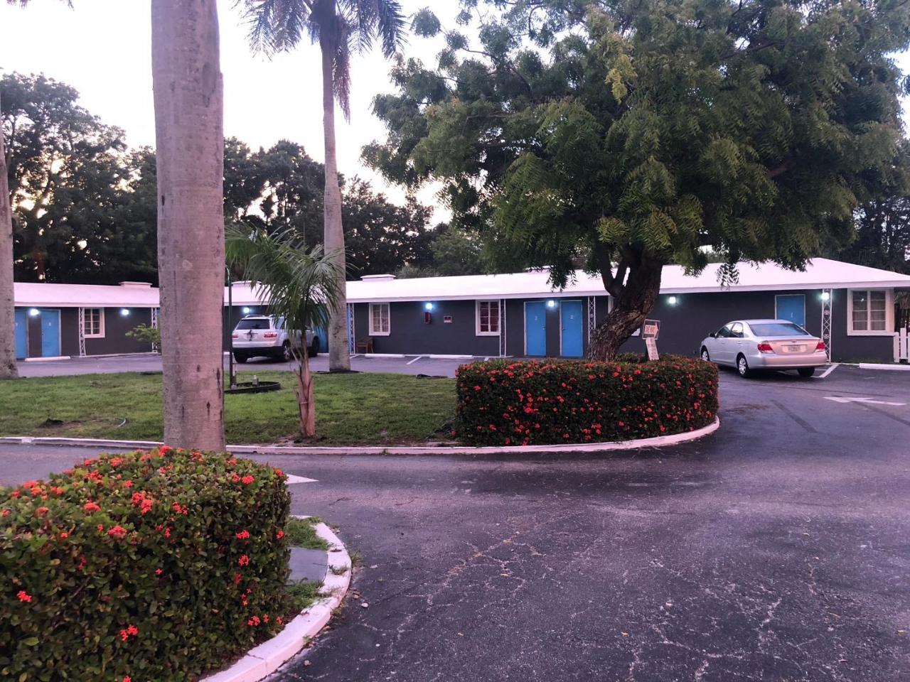 Bay Breeze Inn Bradenton Downtown Zewnętrze zdjęcie