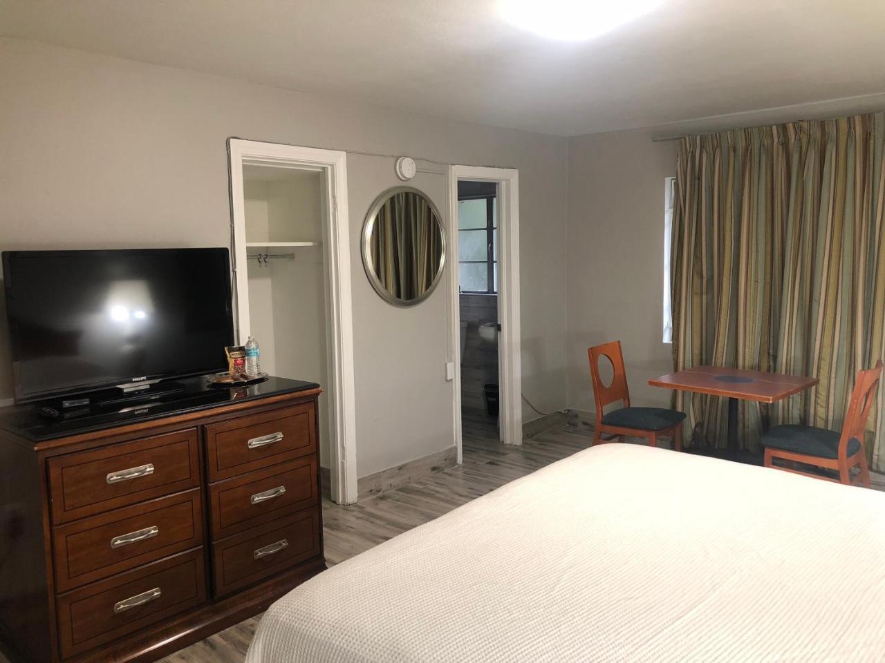 Bay Breeze Inn Bradenton Downtown Zewnętrze zdjęcie